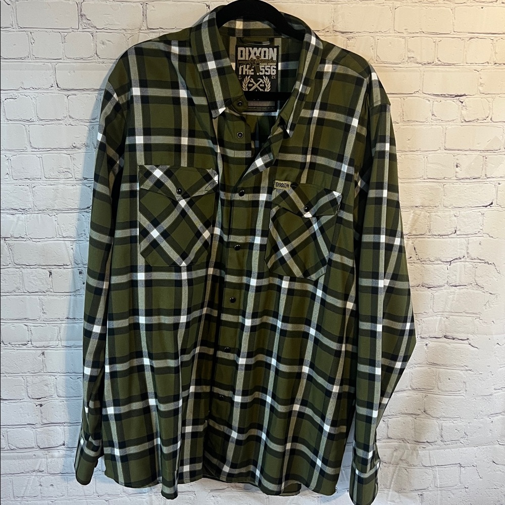 2X The 556 DIXXON Men's Olive and Black Plaid Shirt like new!! Snap closures